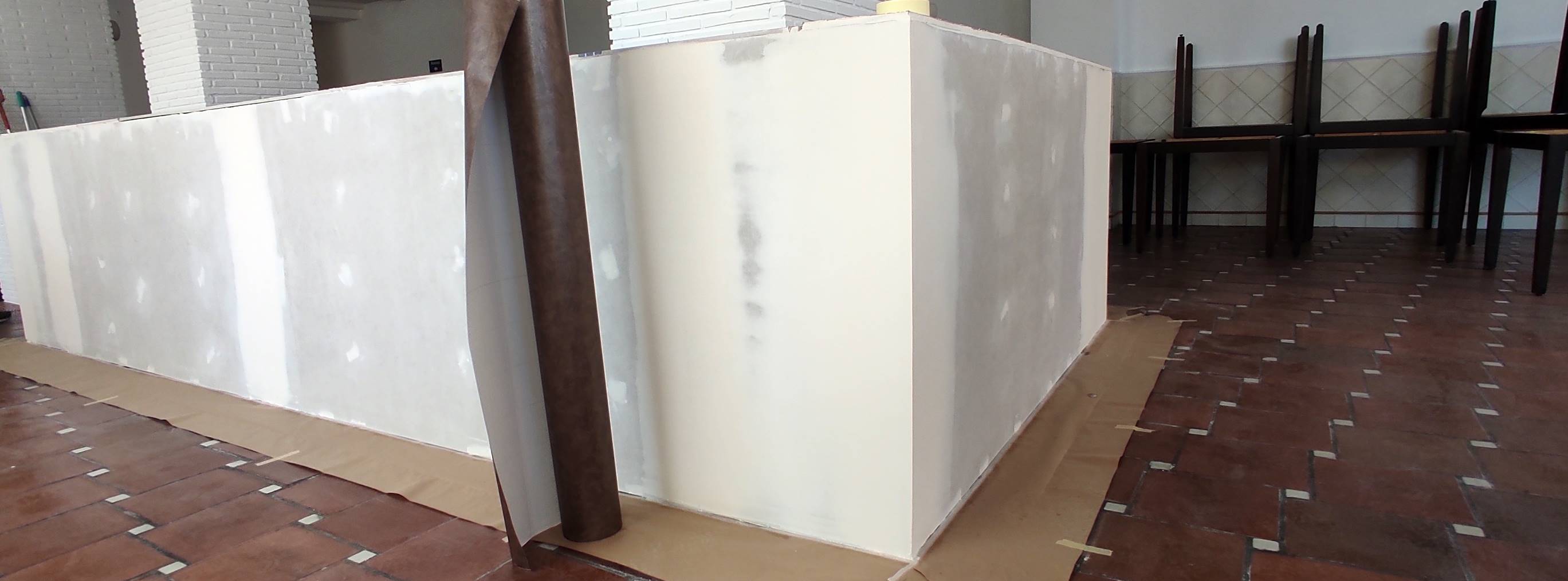 Renovación de barras y espacios de restaurante con vinilos decorativos